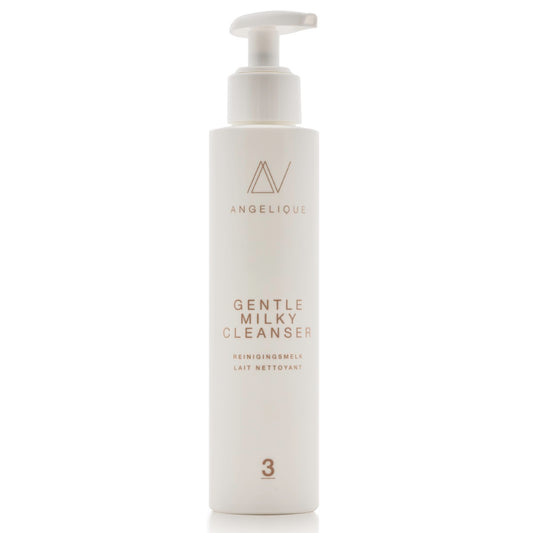 Gentle Milky Cleanser - Stap 3