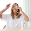 Angelique Vandewinkel | Mild Eye & Lip Makeup remover - Stap 1